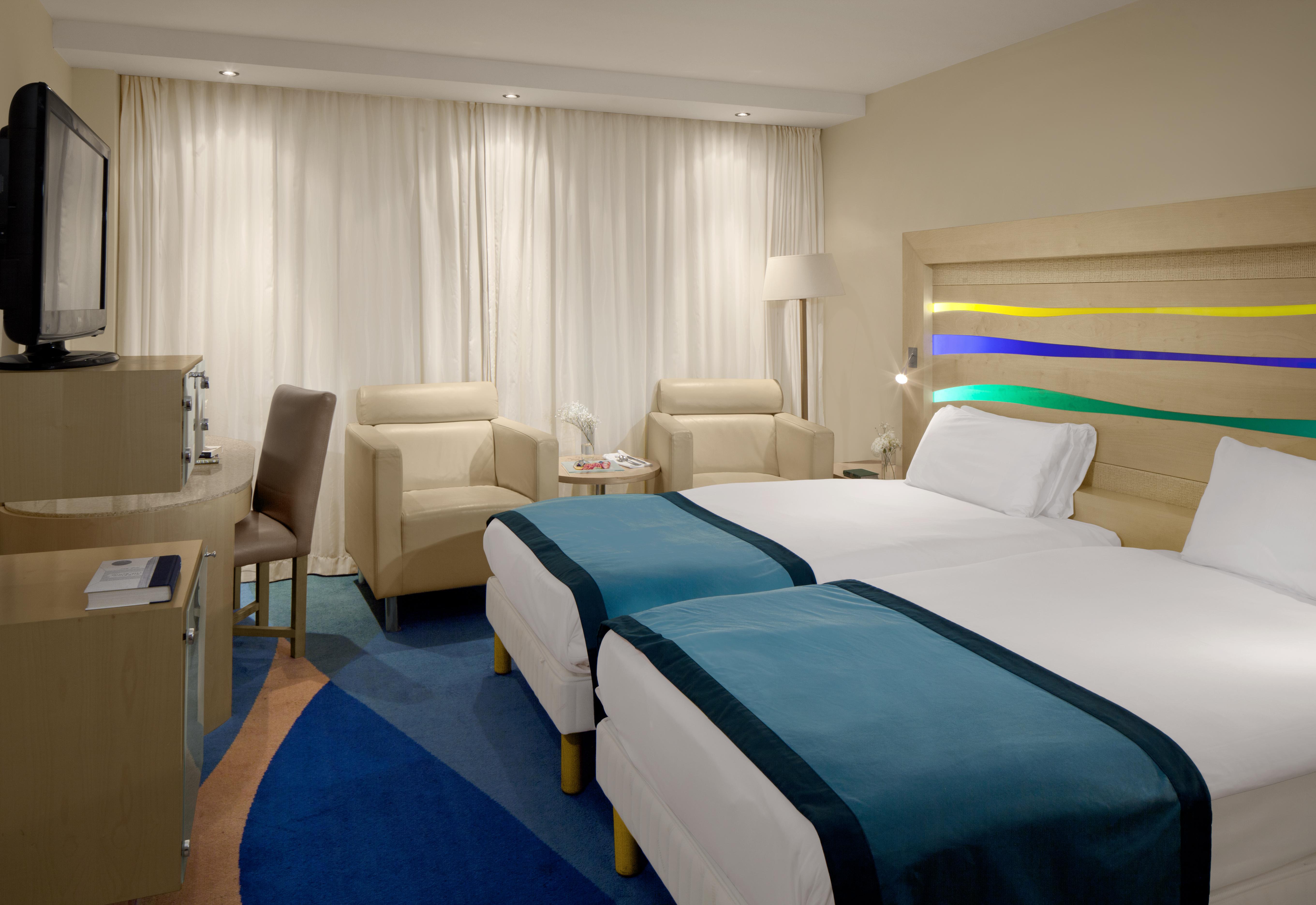 เรดิสัน บลู โฮเต็ล แอทโลน Hotel แอธลอน ภายนอก รูปภาพ